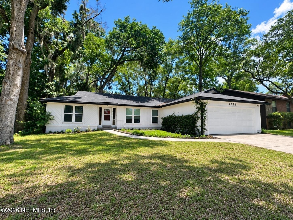 4179 Dawnridge Road E - Photo 0