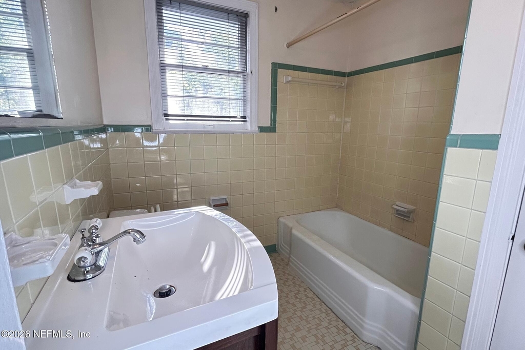 55 Riberia Street - Photo 16