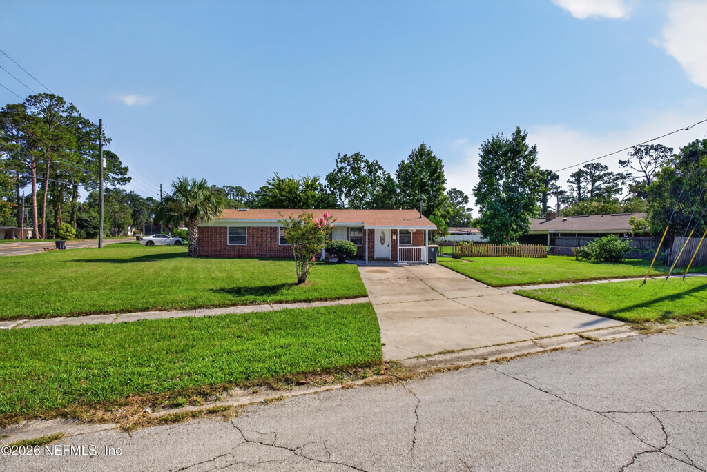 5503 Boeing Drive - Photo 0