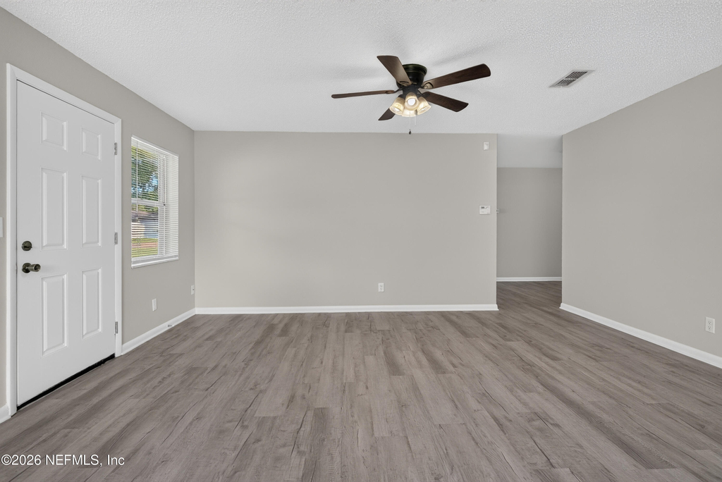 5503 Boeing Drive - Photo 5