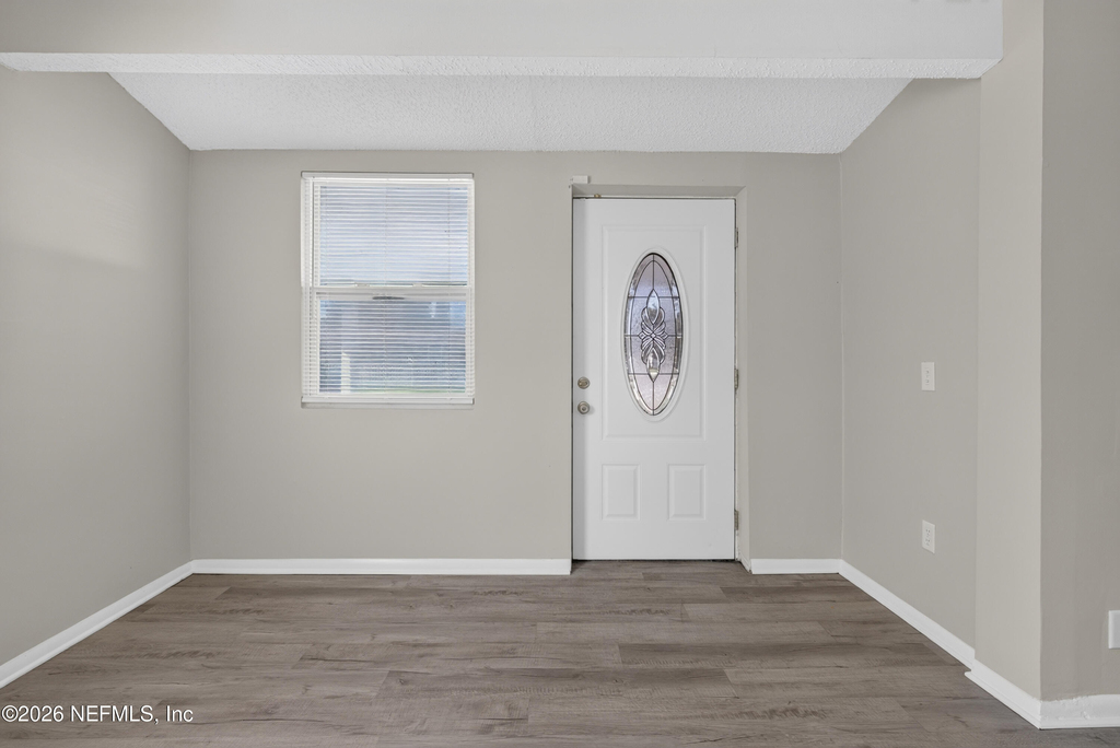 5503 Boeing Drive - Photo 11