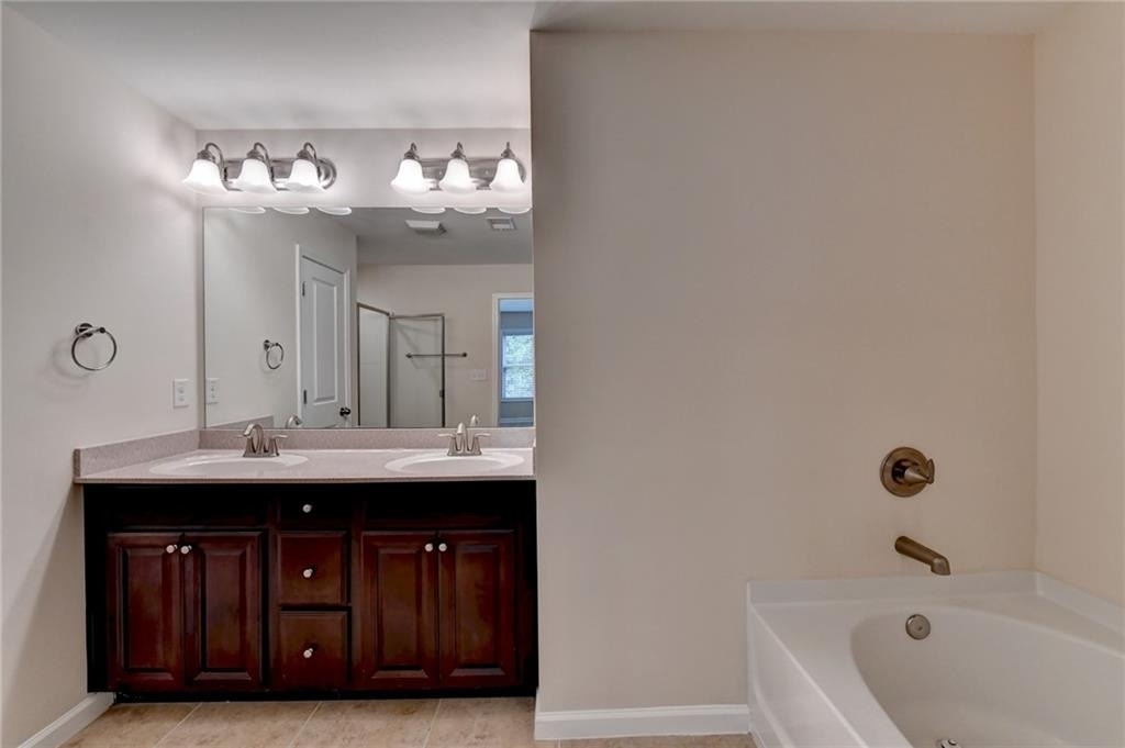2152 Greencrest Circle - Photo 35