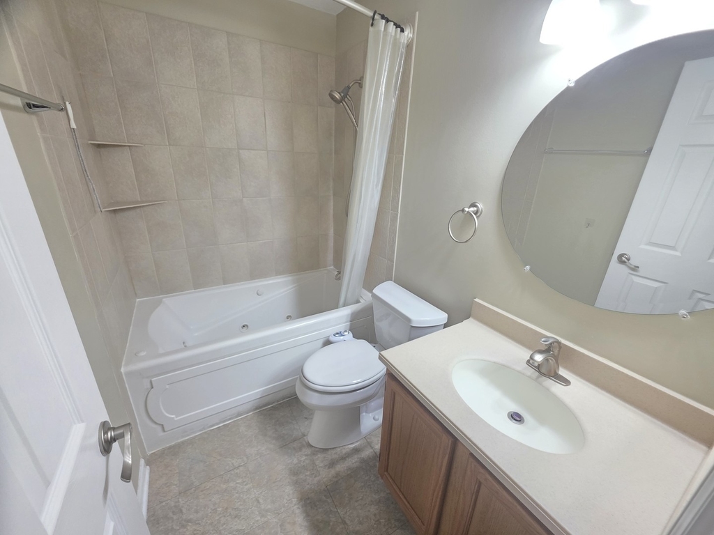 302 Barton Court - Photo 11