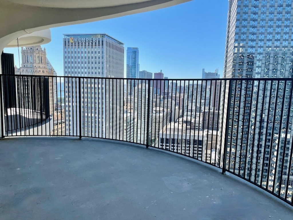 300 N State Street - Photo 9