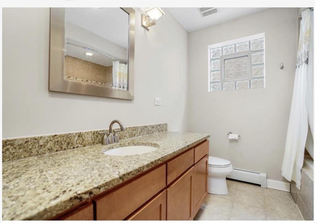 7651 W Addison Street - Photo 5