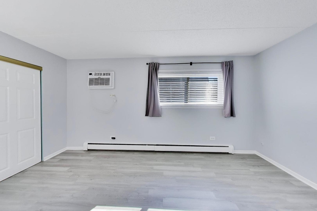 9840 W 153rd Street - Photo 10