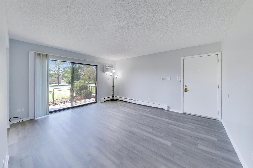 9840 W 153rd Street - Photo 3