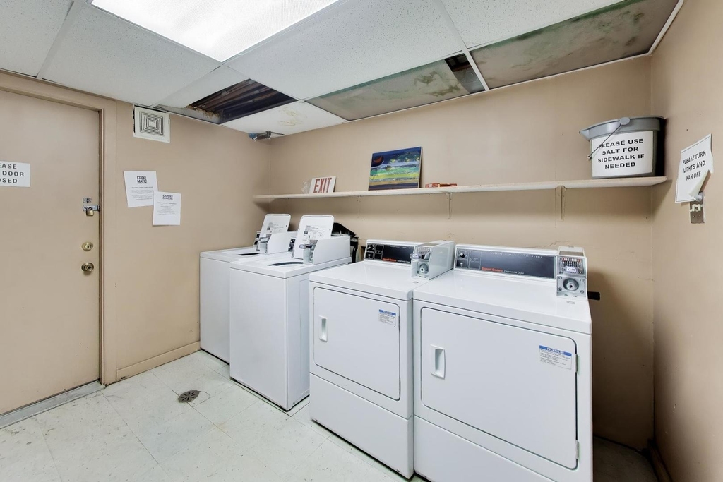 9840 W 153rd Street - Photo 16