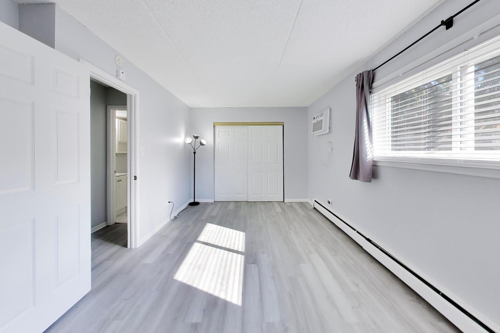 9840 W 153rd Street - Photo 11