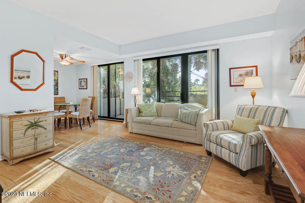 741 Spinnakers Reach Drive - Photo 0