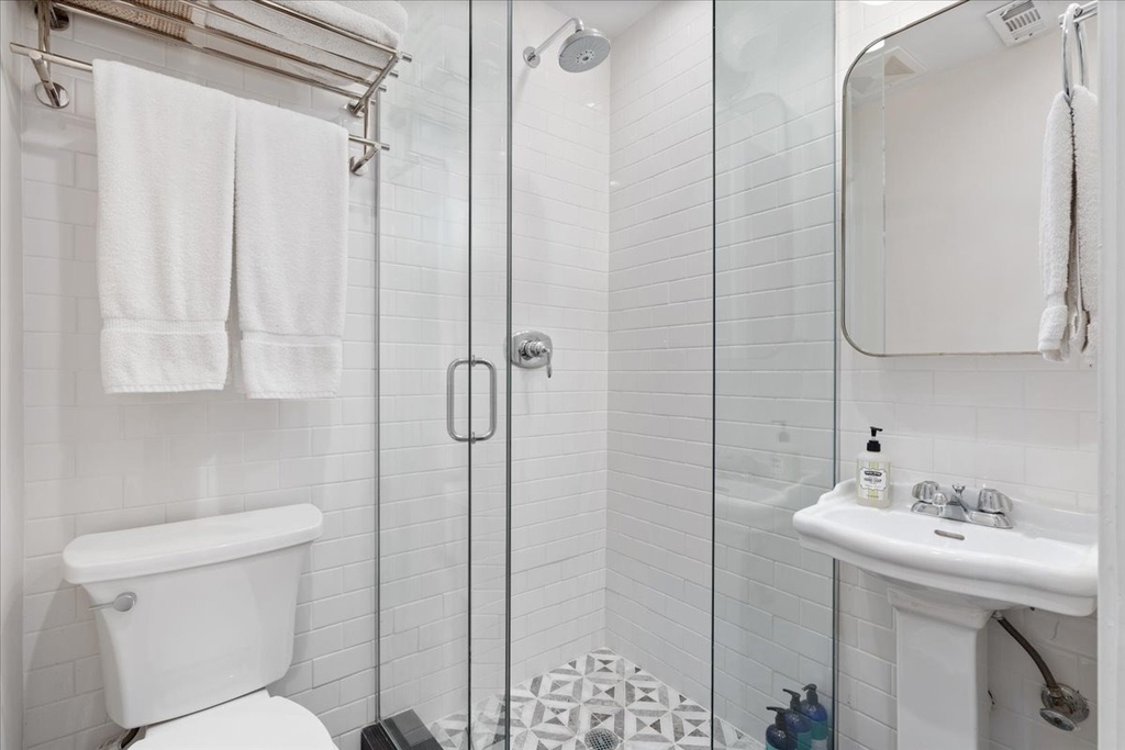 1861 N Hoyne Avenue - Photo 16