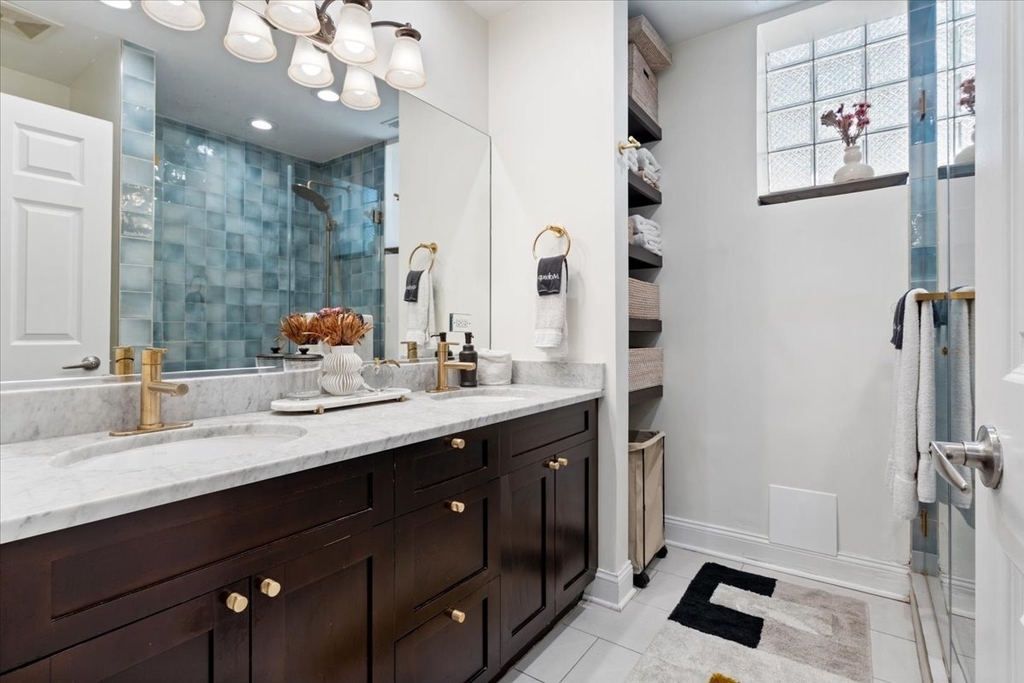 1861 N Hoyne Avenue - Photo 13