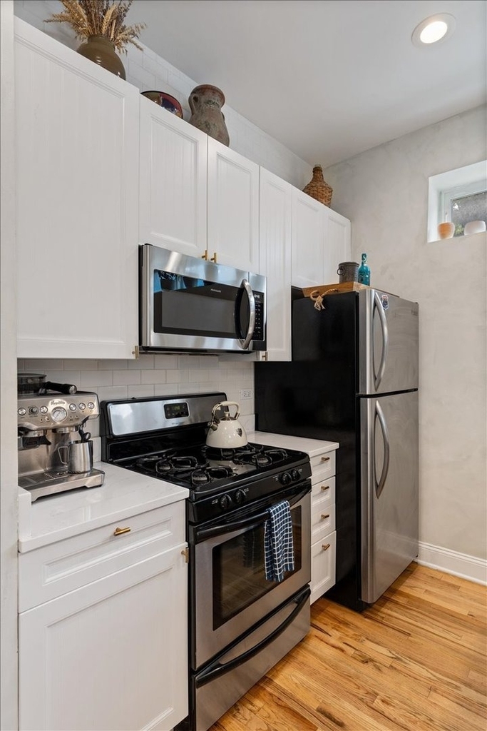 1861 N Hoyne Avenue - Photo 9