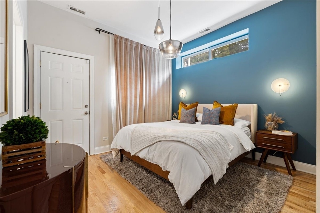 1861 N Hoyne Avenue - Photo 11