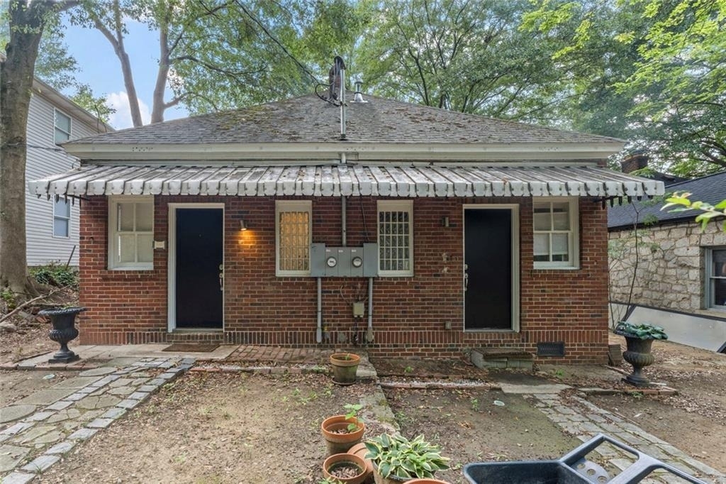 1081 Mcmillan Street Nw - Photo 17