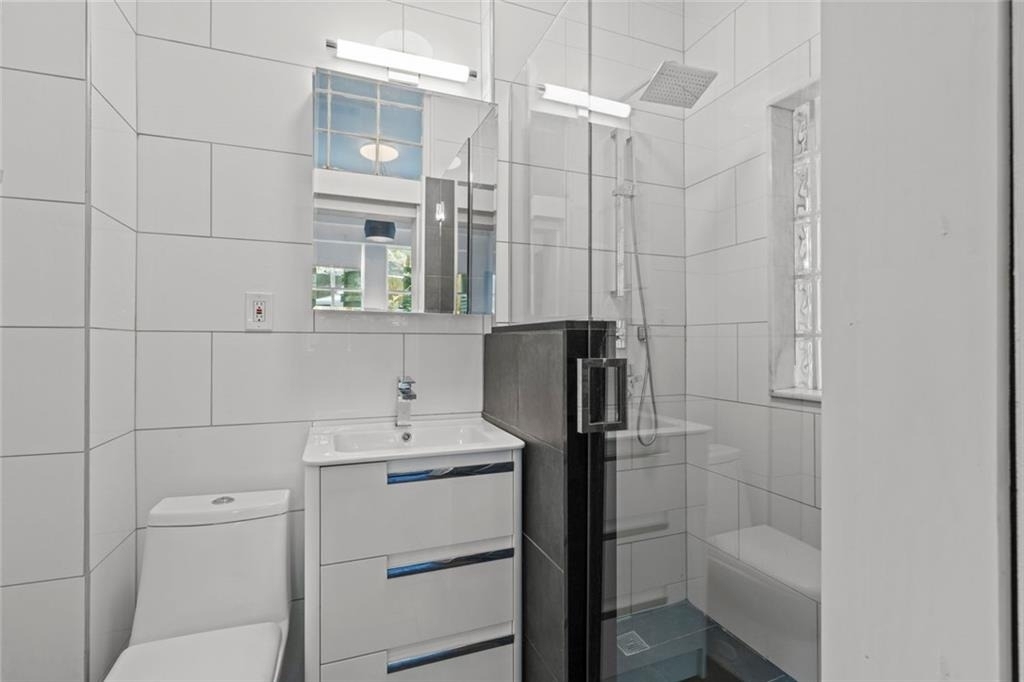 1081 Mcmillan Street Nw - Photo 4