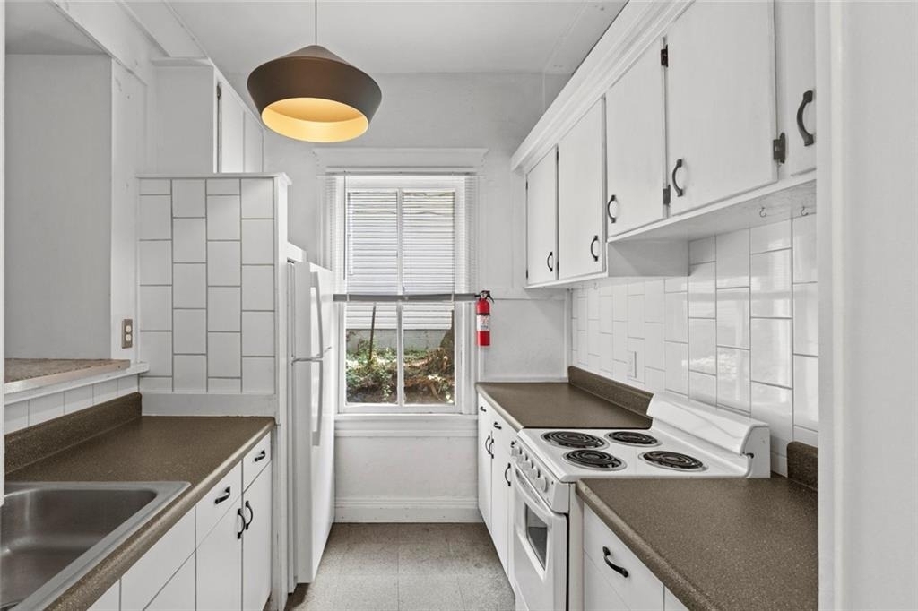 1081 Mcmillan Street Nw - Photo 9