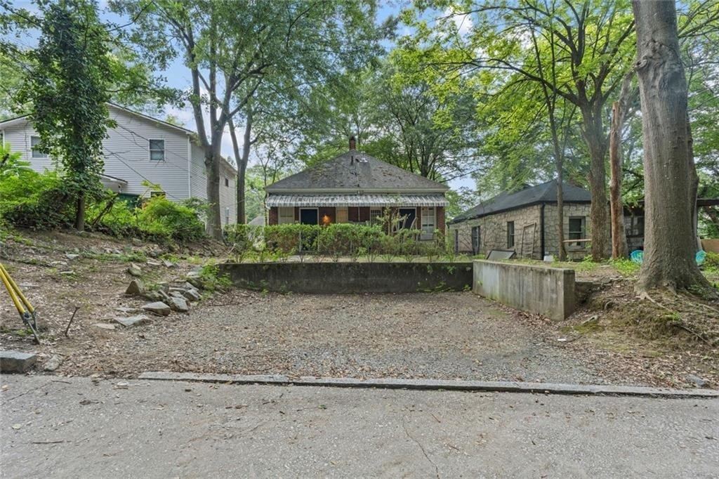1081 Mcmillan Street Nw - Photo 18