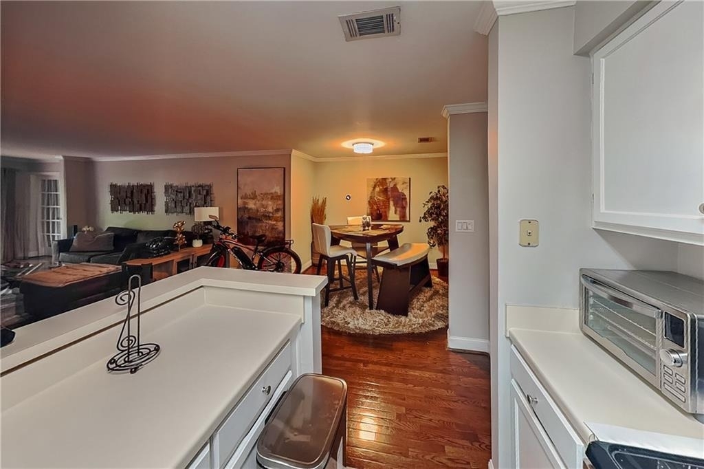 3104 Pine Heights Drive Ne - Photo 3