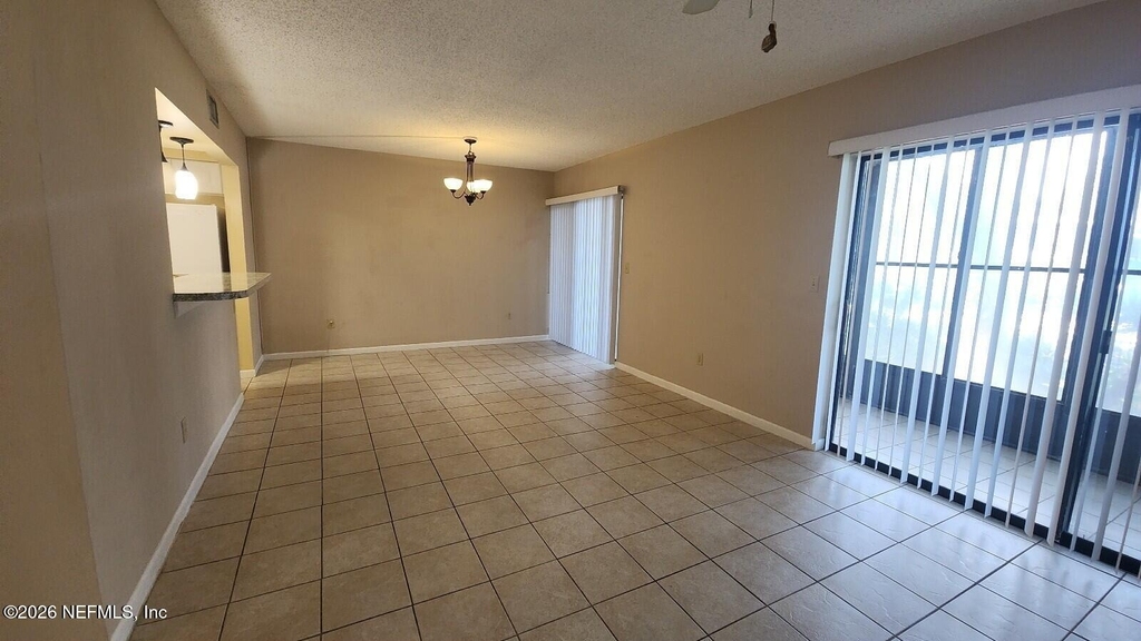 27 Veronese Court - Photo 1