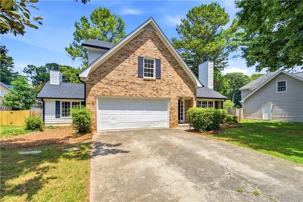 2110 November Court Nw - Photo 2
