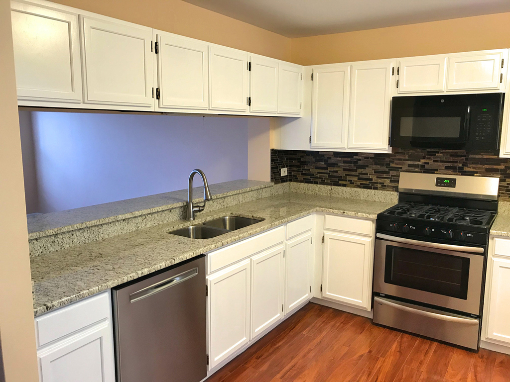 1602 Vermont Drive - Photo 4