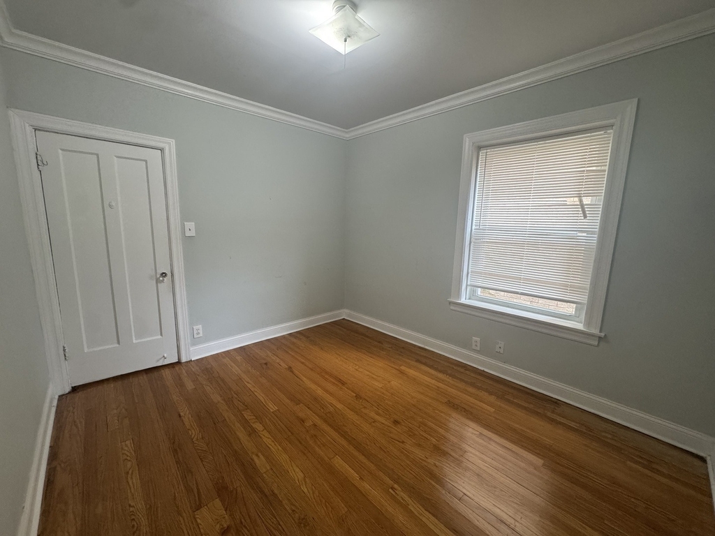 5405 N Sawyer Avenue - Photo 7