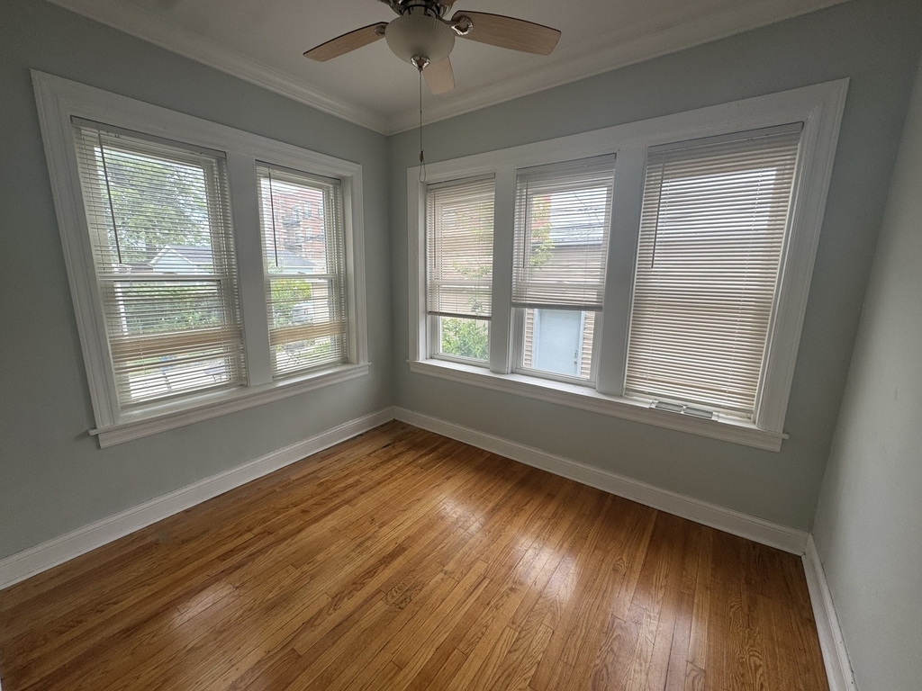 5405 N Sawyer Avenue - Photo 10