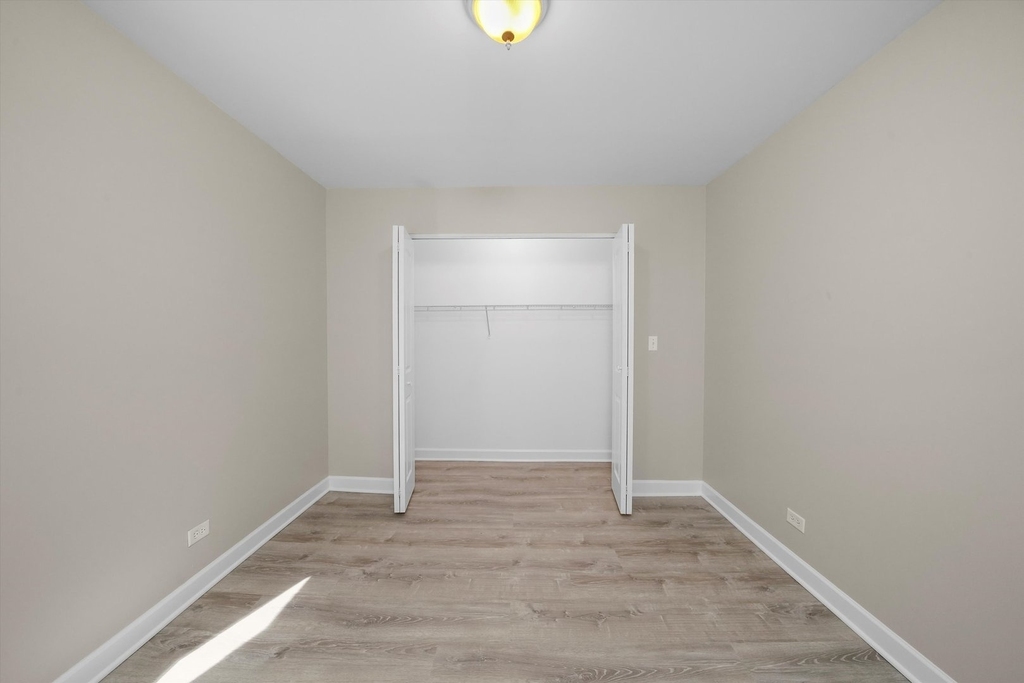 3423 Ridgeland Avenue - Photo 14