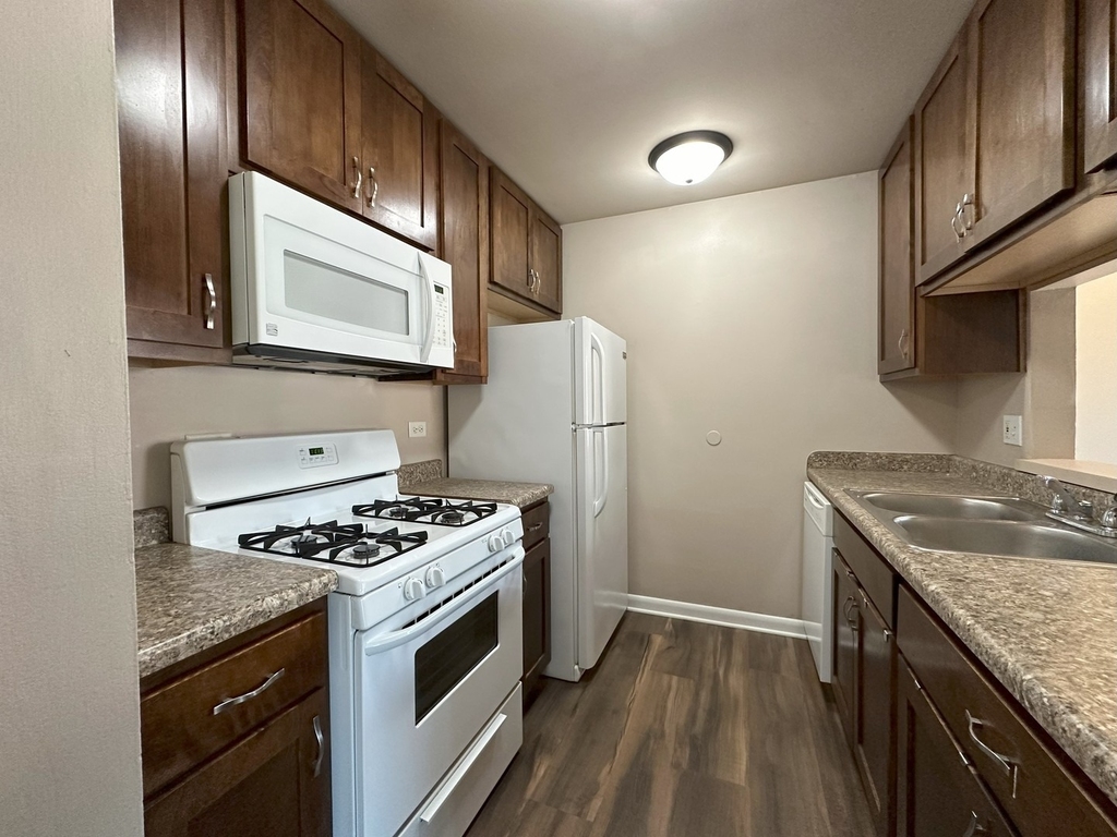 276 Sioux Drive - Photo 5