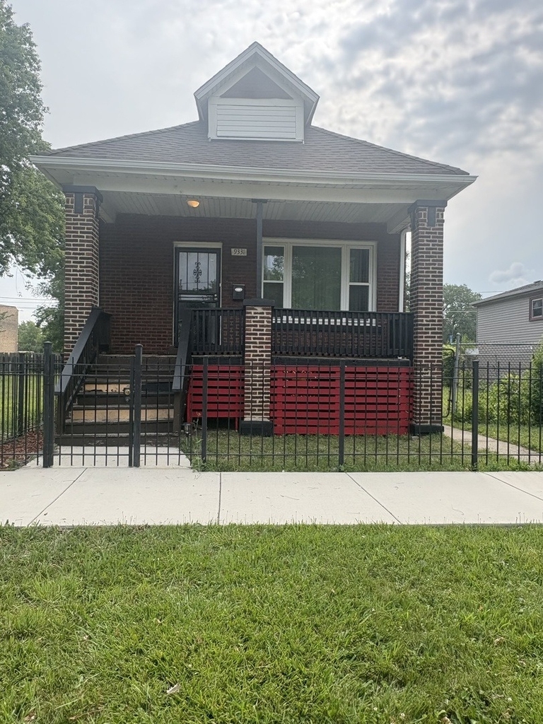 9331 S Evans Avenue - Photo 0
