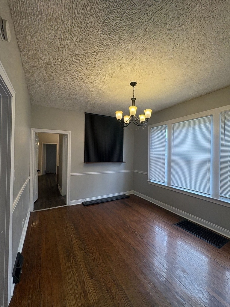 9331 S Evans Avenue - Photo 5