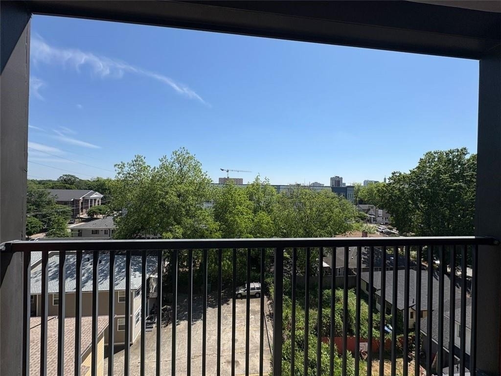 525 Parkway Drive Ne - Photo 18