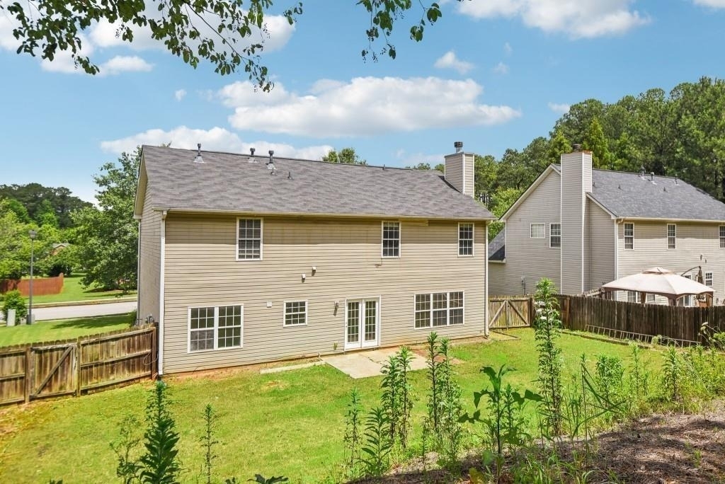 2455 Beckenham Place - Photo 15
