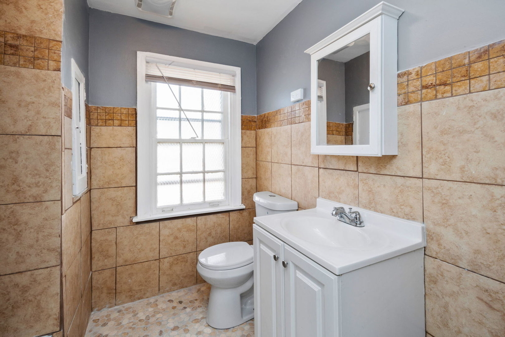 12532 S Throop Street - Photo 5