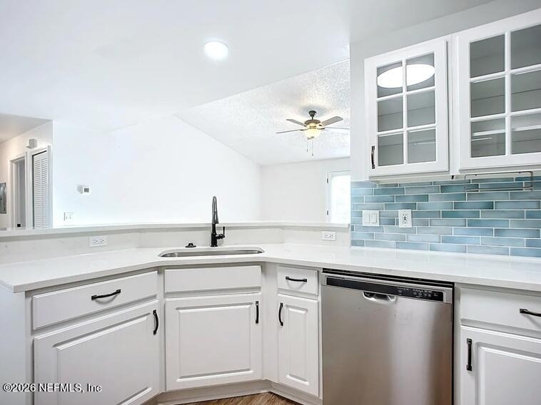 13715 Richmond Park Drive N - Photo 6
