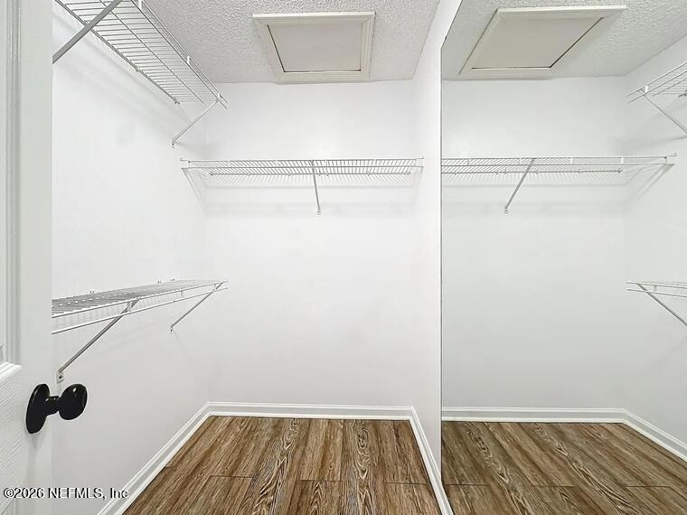 13715 Richmond Park Drive N - Photo 12