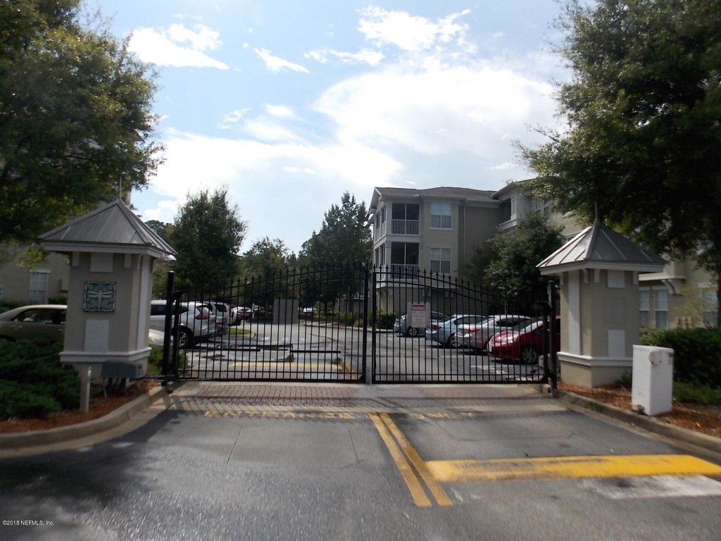 8290 Gate Parkway W - Photo 12