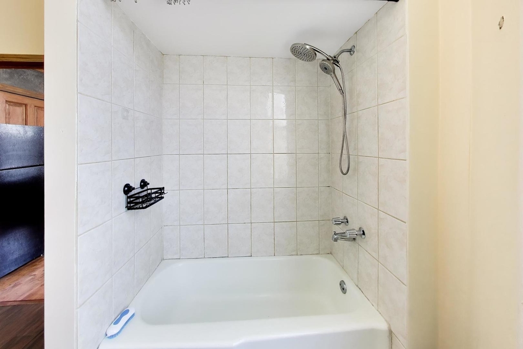 2338 S Blue Island Avenue - Photo 20