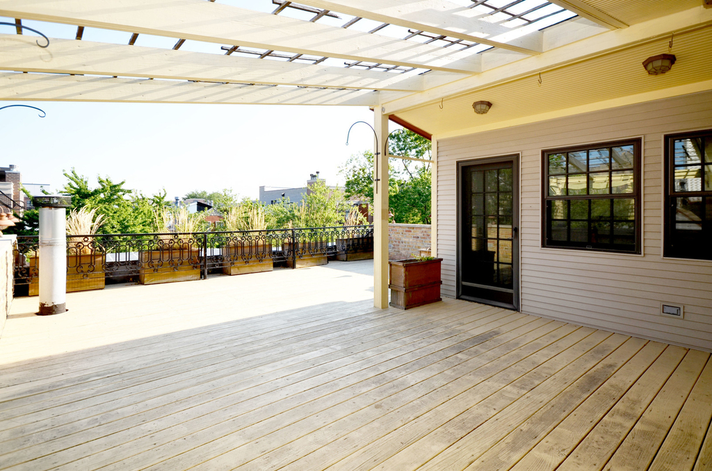 622 W Briar Place - Photo 24