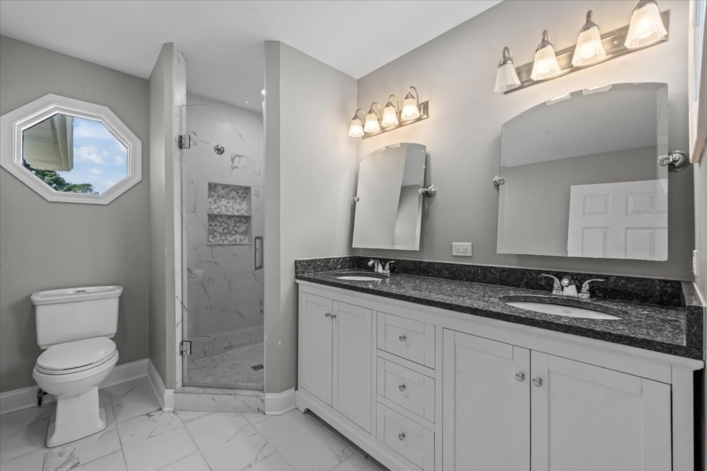 333 Warwick Road - Photo 10