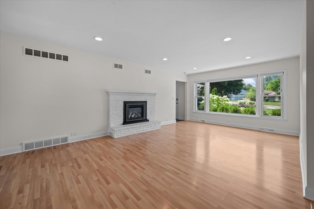 333 Warwick Road - Photo 7