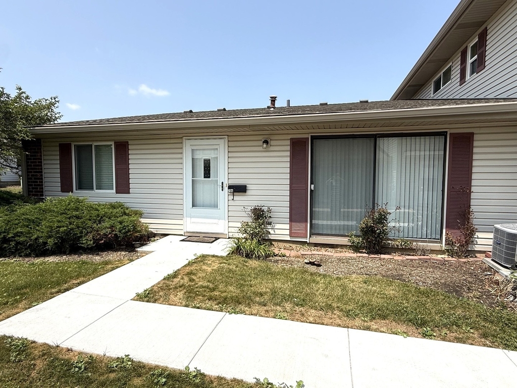 206 Barcliffe Lane - Photo 0
