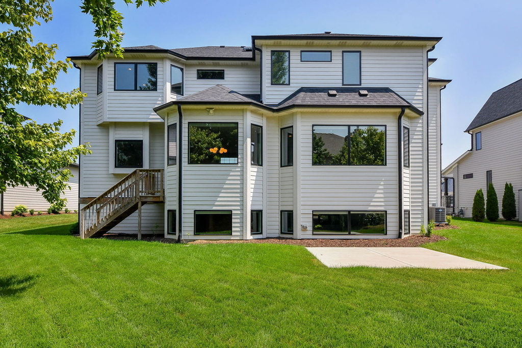 2447 Sharon Court - Photo 34