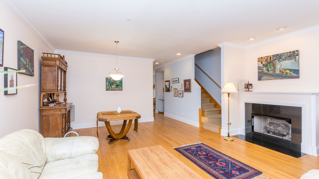 4113 N Southport Avenue - Photo 4