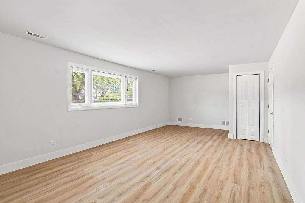 9300 Major Avenue - Photo 5