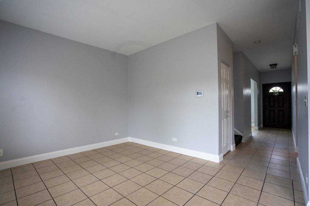 2837 Oakmont Drive - Photo 3