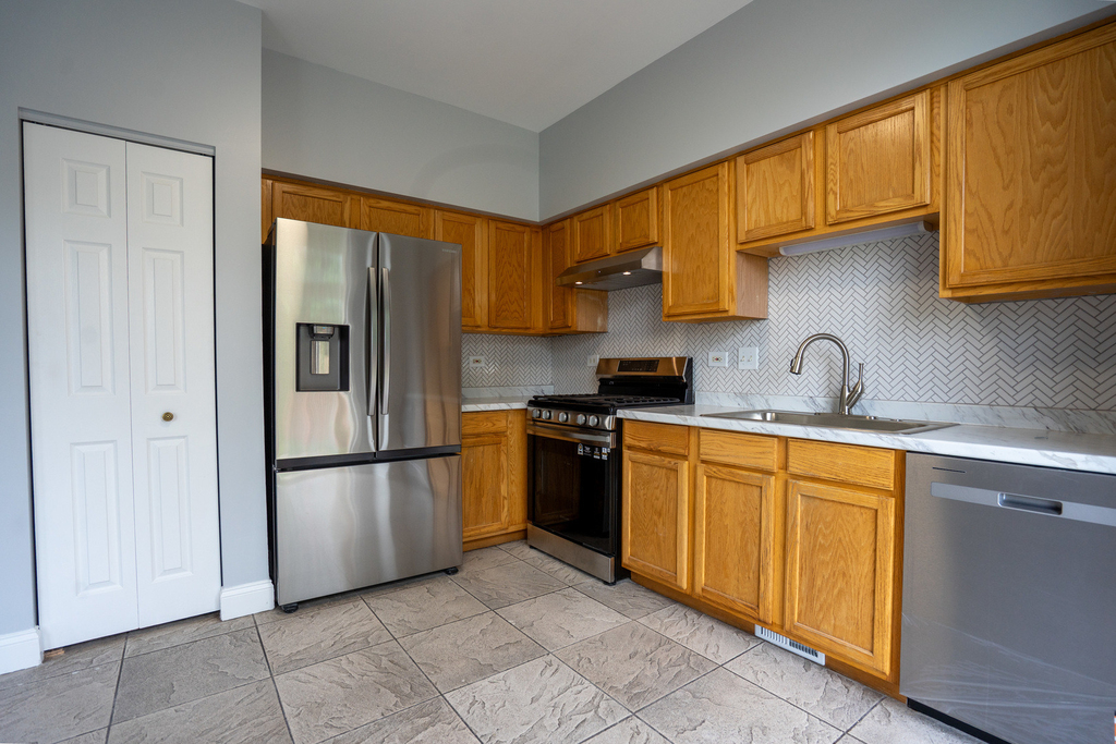 2837 Oakmont Drive - Photo 4