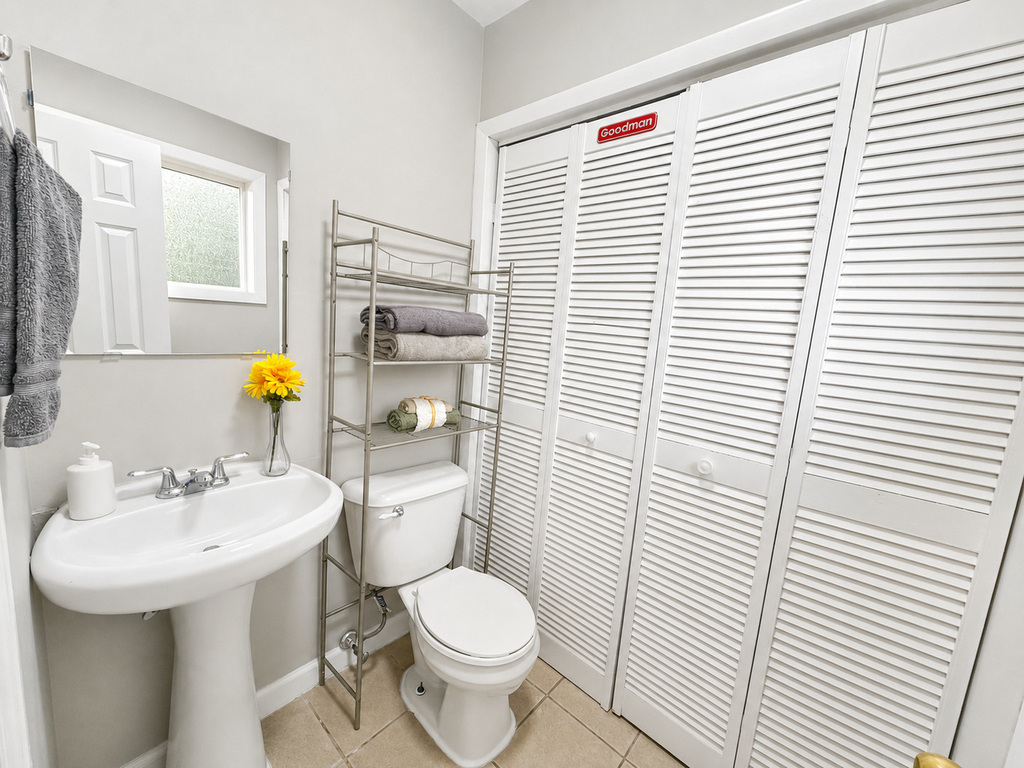 6847 Hawthorne Lane - Photo 15