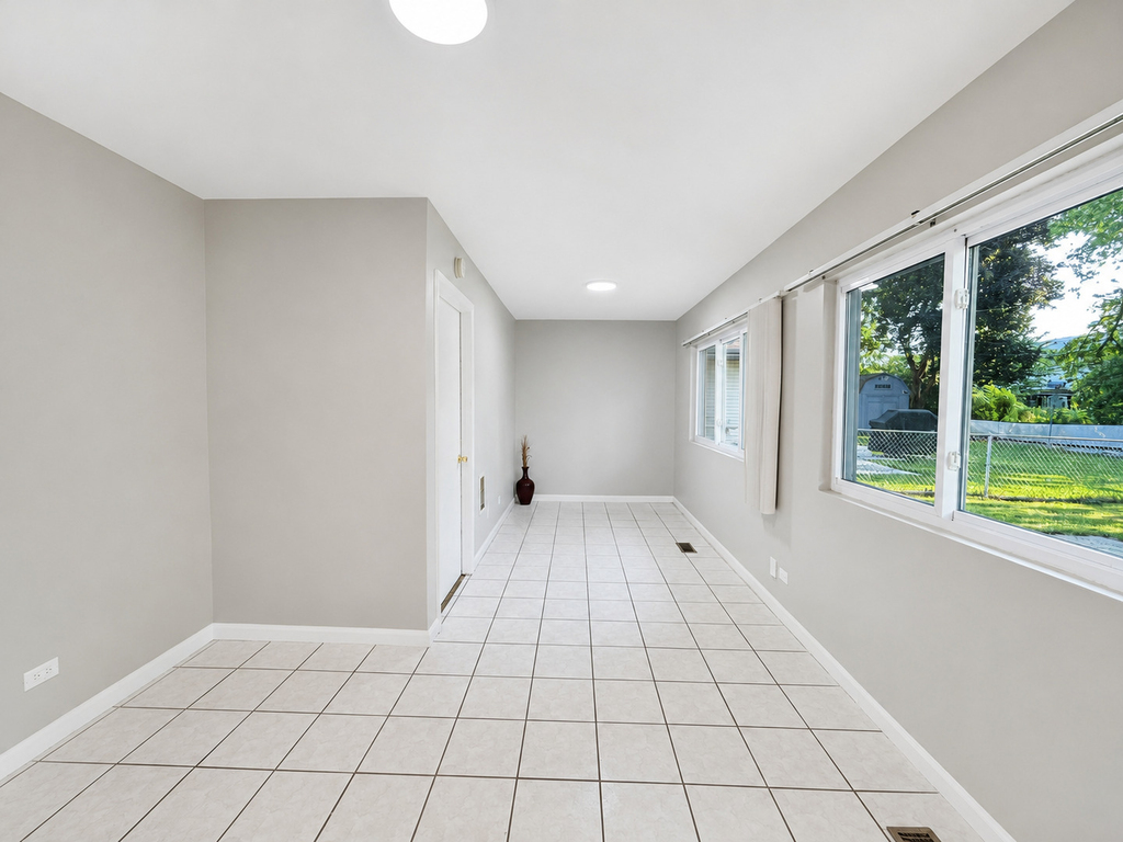 6847 Hawthorne Lane - Photo 7